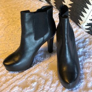 Me Too platform ankle bootie -7